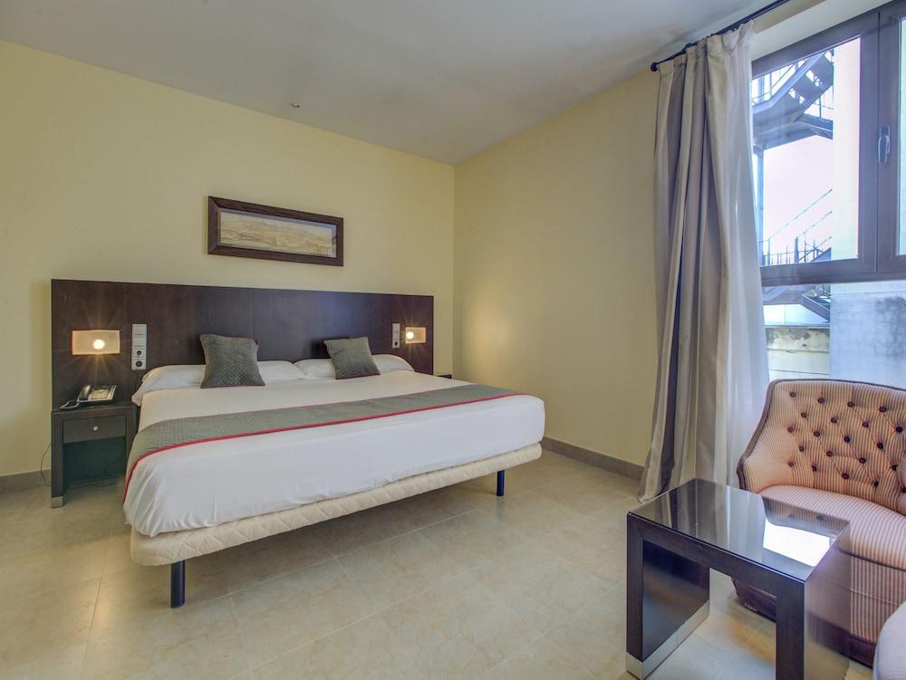Hotel El Meson توريخوس المظهر الخارجي الصورة