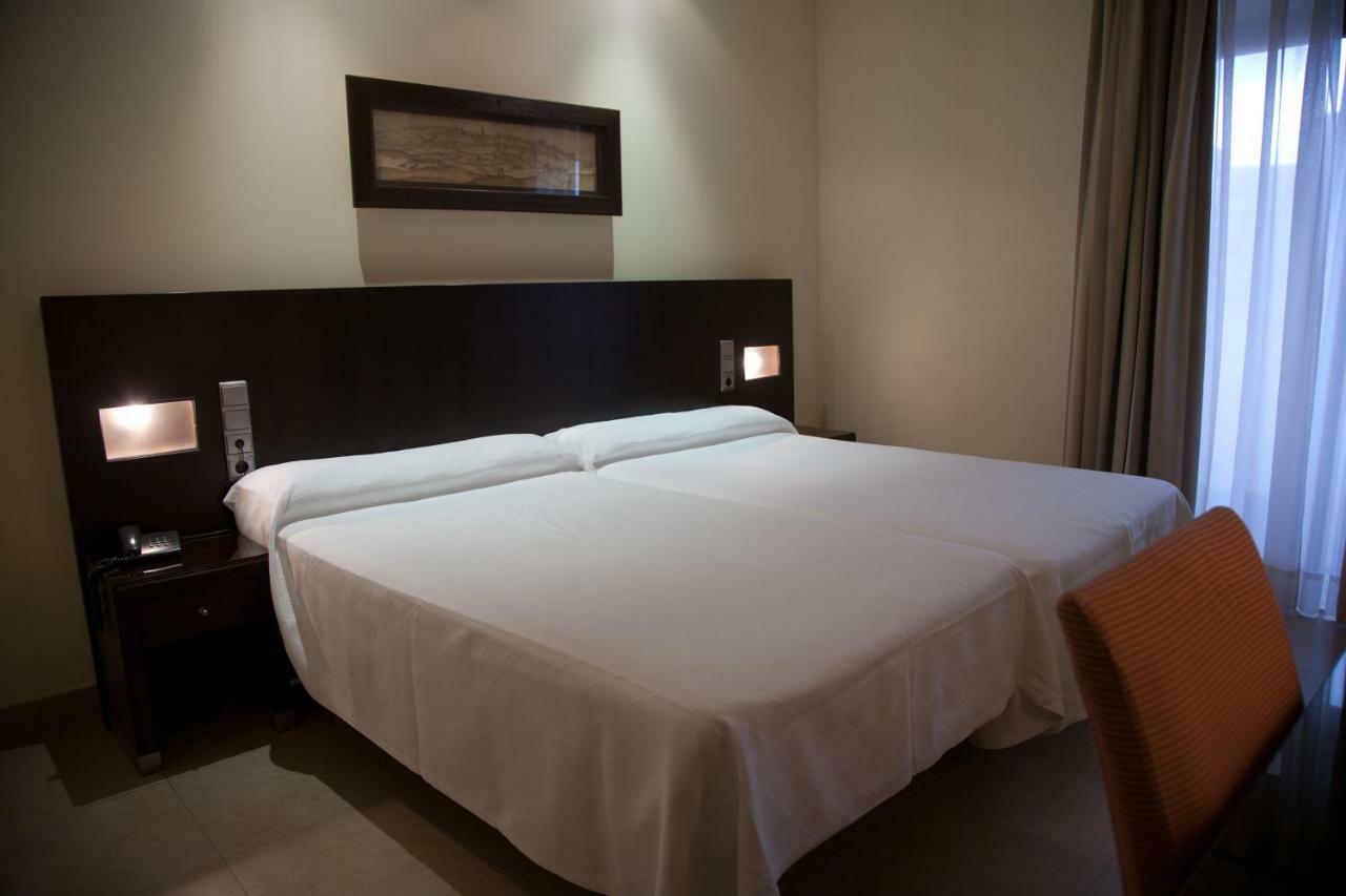 Hotel El Meson توريخوس المظهر الخارجي الصورة