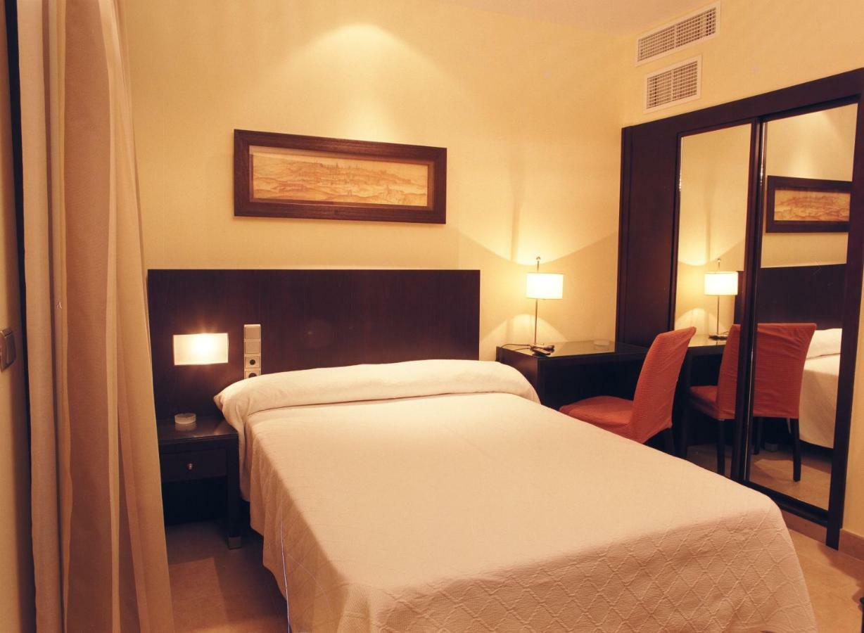 Hotel El Meson توريخوس المظهر الخارجي الصورة