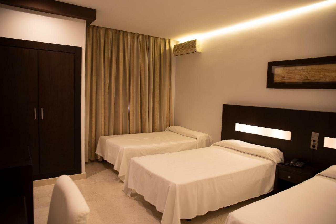 Hotel El Meson توريخوس المظهر الخارجي الصورة