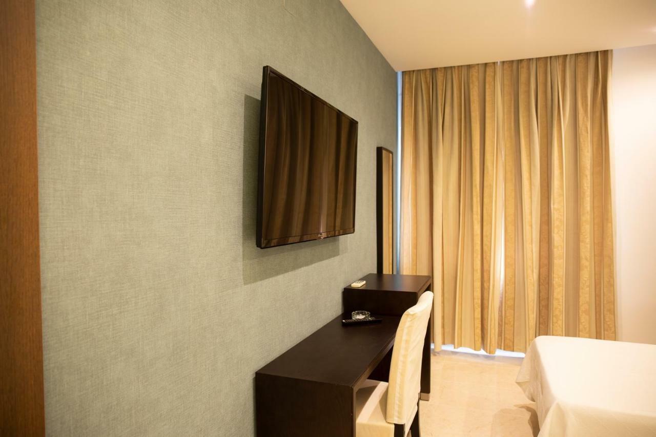 Hotel El Meson توريخوس المظهر الخارجي الصورة
